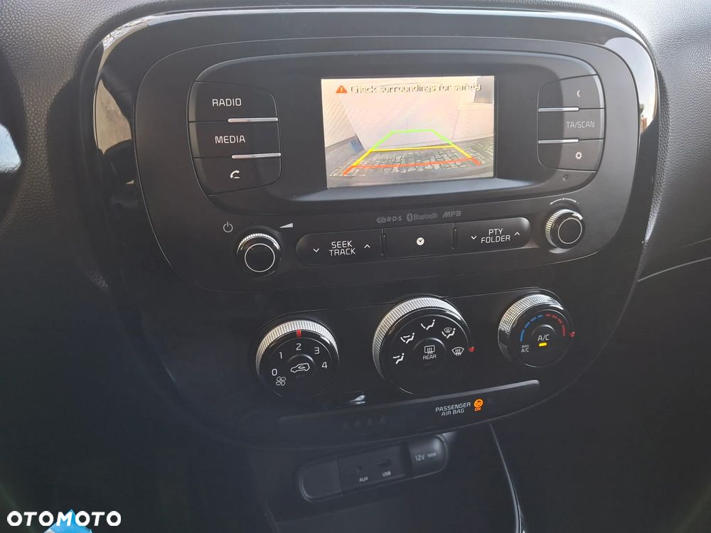 Kia Soul Diesel Dream Team Edition - 29