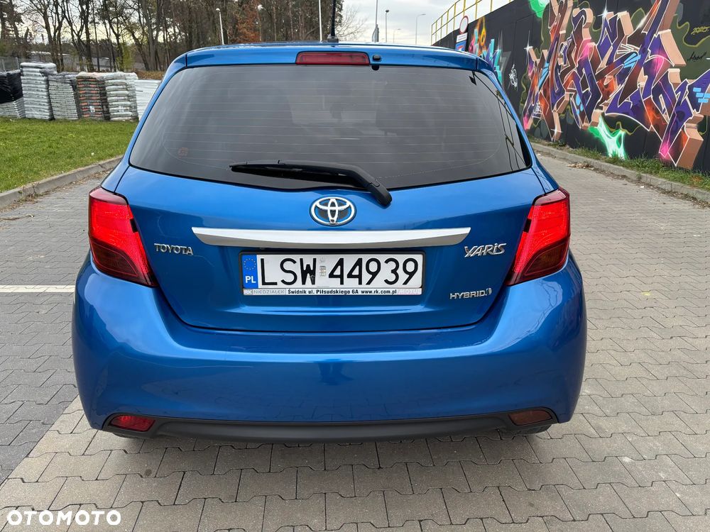 Toyota Yaris Hybrid 100 Active EU6 - 5