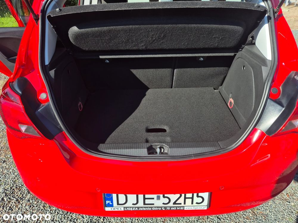 Opel Corsa 1.4 Cosmo - 26