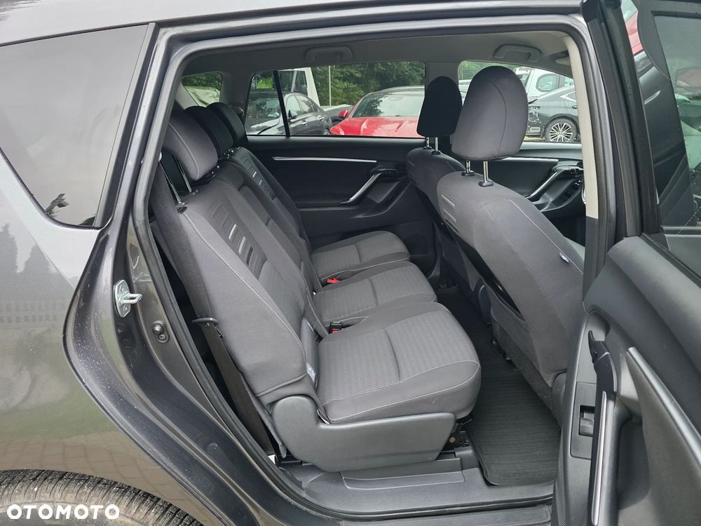 Toyota Verso 1.8 Premium 7os - 20