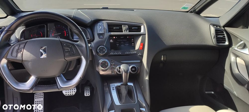DS Automobiles DS 5 - 13