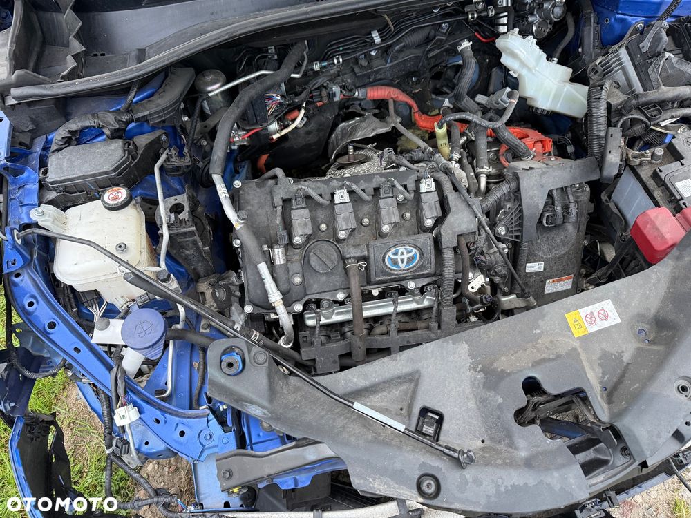 Toyota C-HR Hybrid Style Selection - 6
