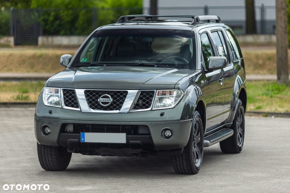 Nissan Pathfinder 2.5 D Platinum - 3