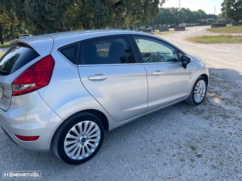 Ford Fiesta 1.4 TDCI Titanium - 10