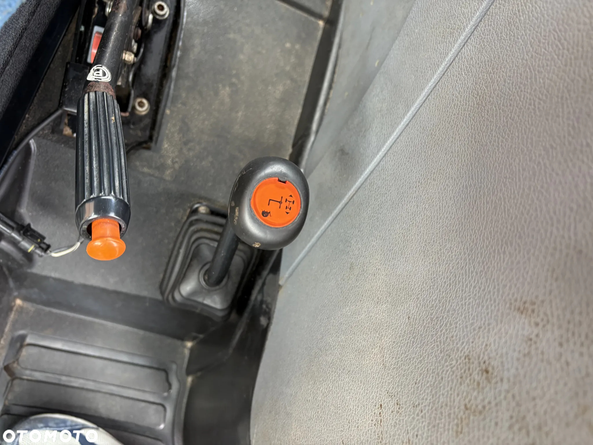 New Holland TN75SA - 27