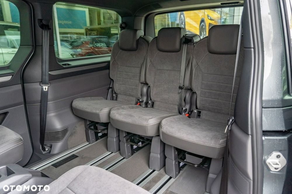 Volkswagen Multivan - 19