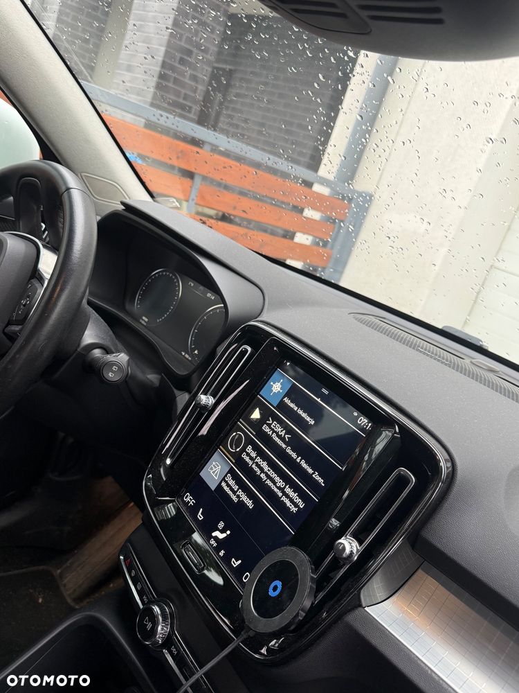 Volvo XC 40 T3 Momentum Pro - 15