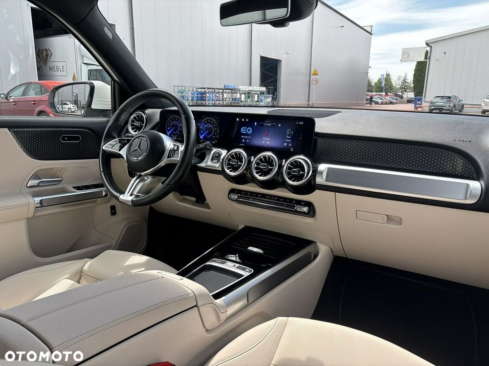 Mercedes-Benz EQB - 14