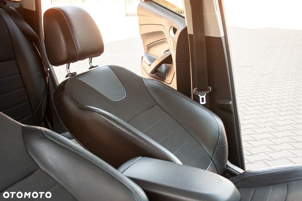 Ford Kuga 2.0 TDCi 4x4 Individual - 21