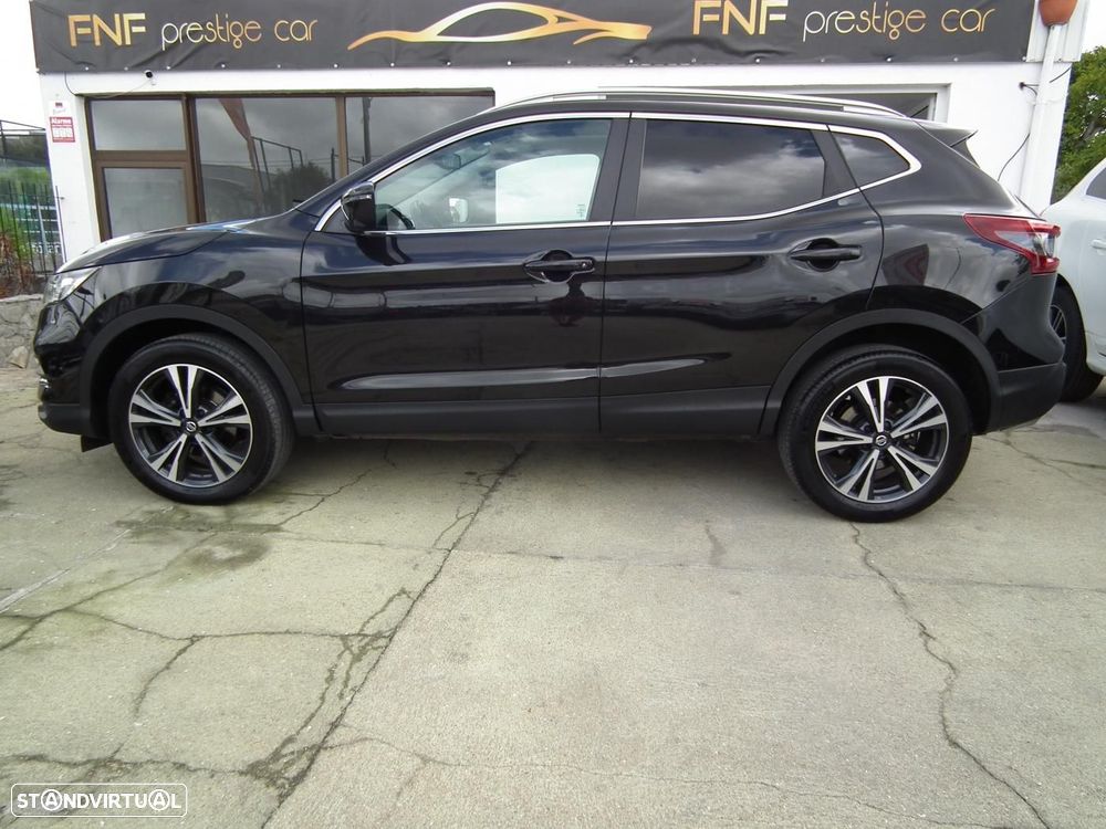 Nissan Qashqai 1.5 dCi N-Connecta J18 — fotografia 7