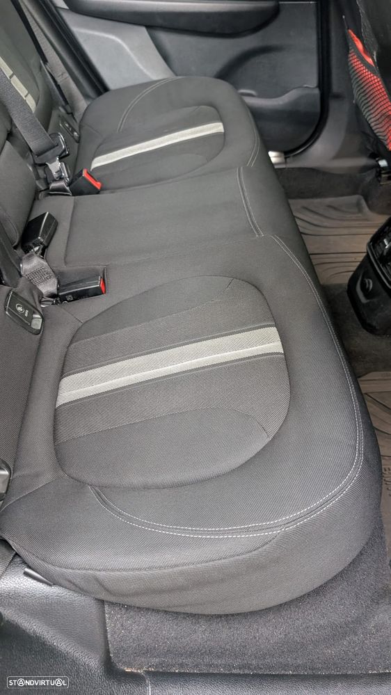 BMW 225xe Active Tourer - 15