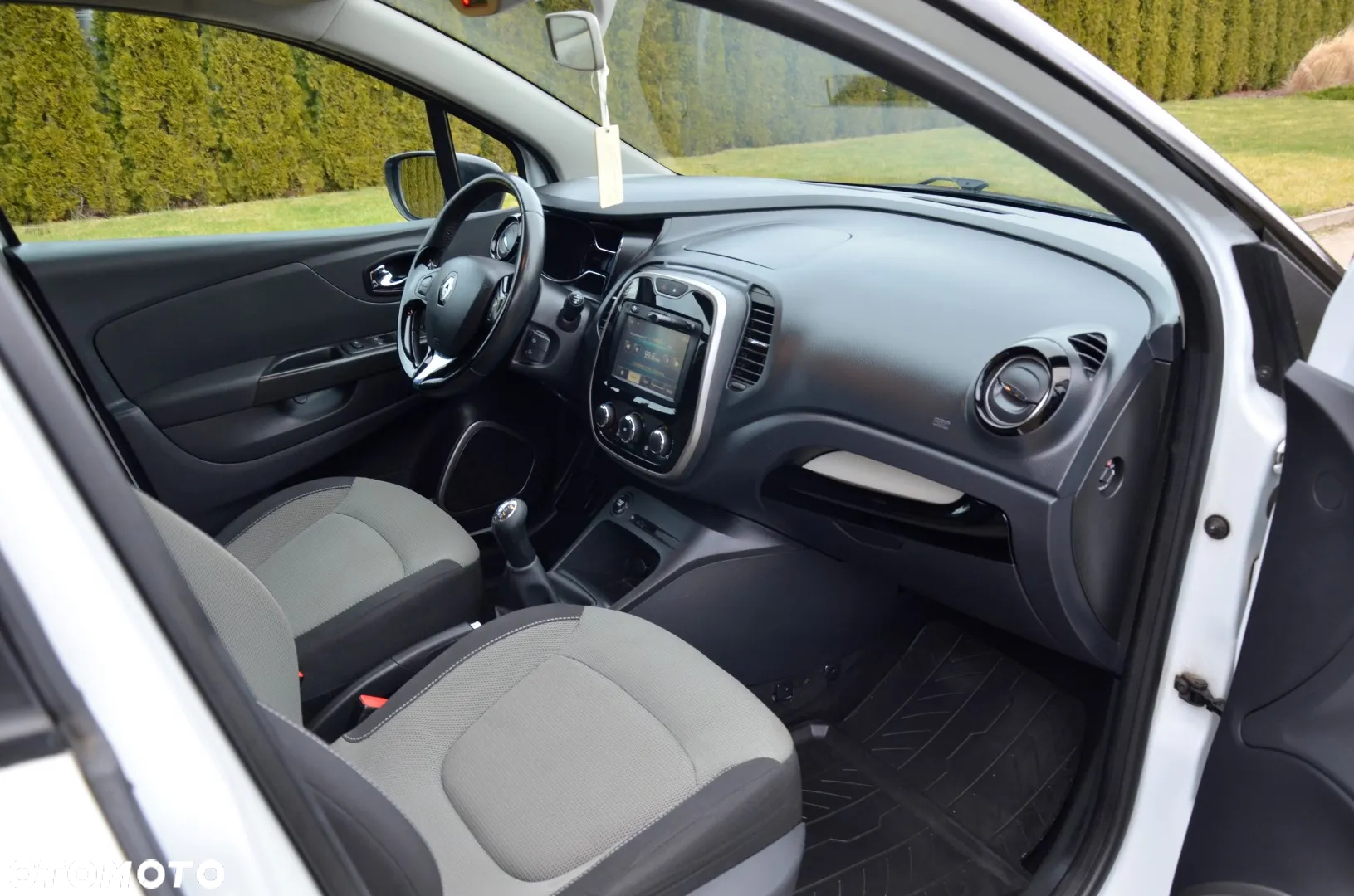 Renault Captur - 11