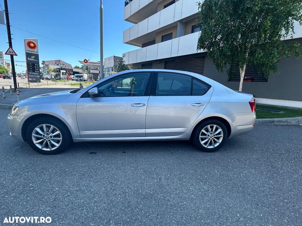 Skoda Octavia 1.6 TDI AMBITION - 15