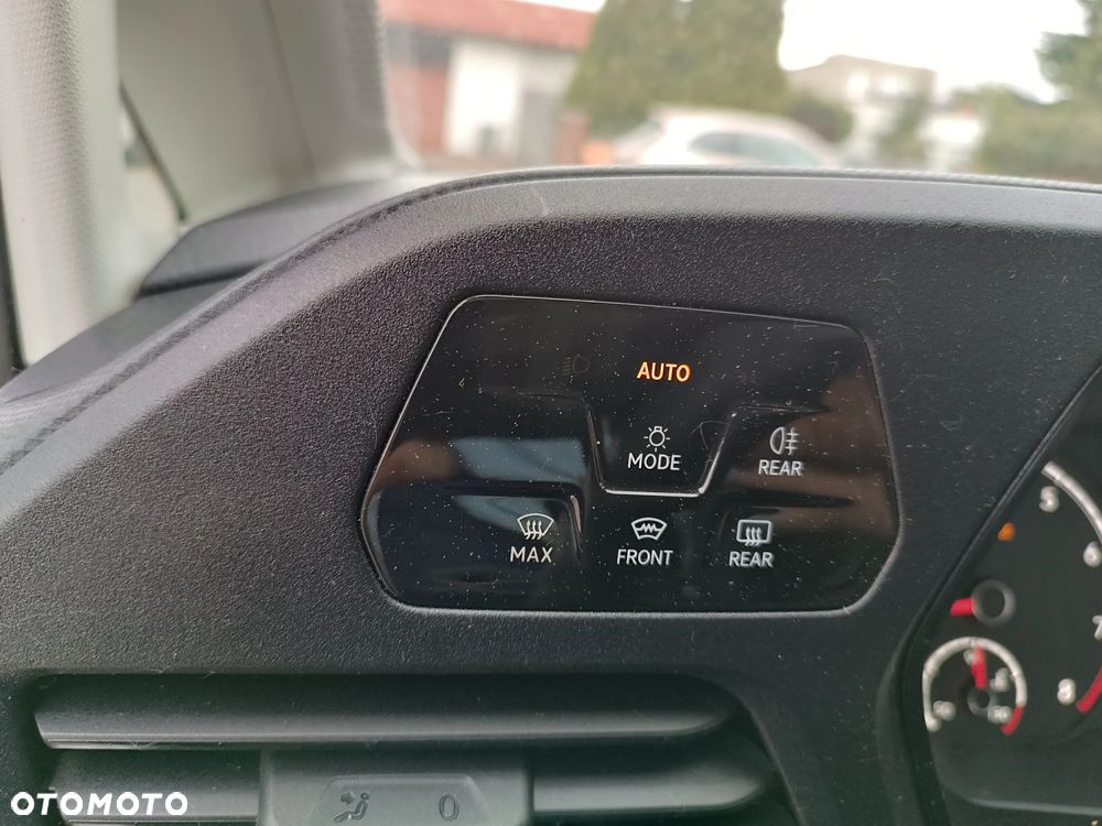 Volkswagen Caddy MAXI - 19