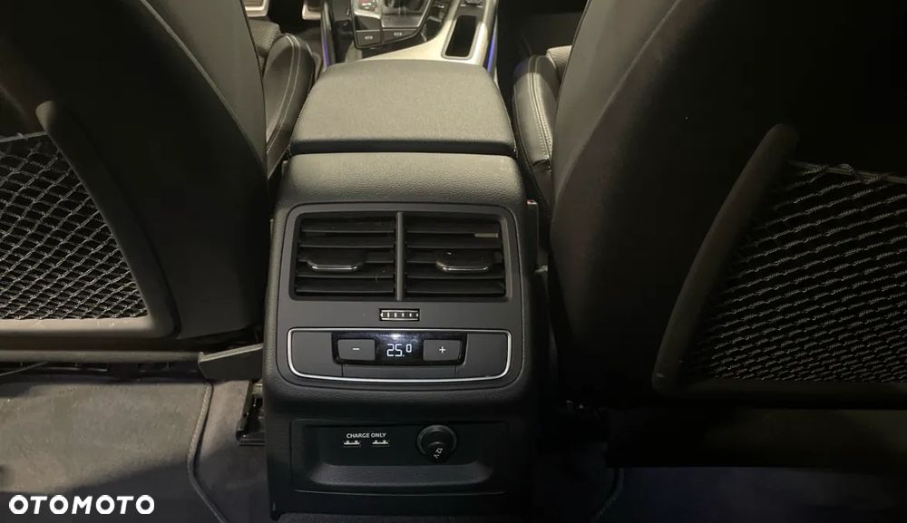 Audi A5 Sportback ver-sportback-45-tfsi-quattro-s-tronic-s-line - 15