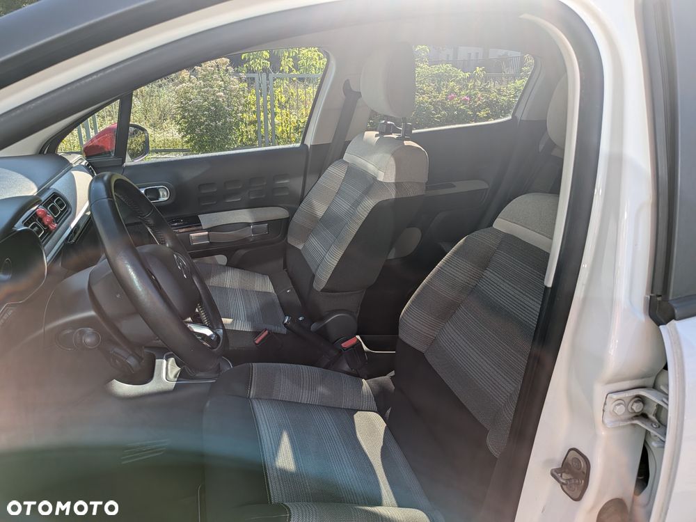 Citroën C3 1.2 PureTech Shine - 17