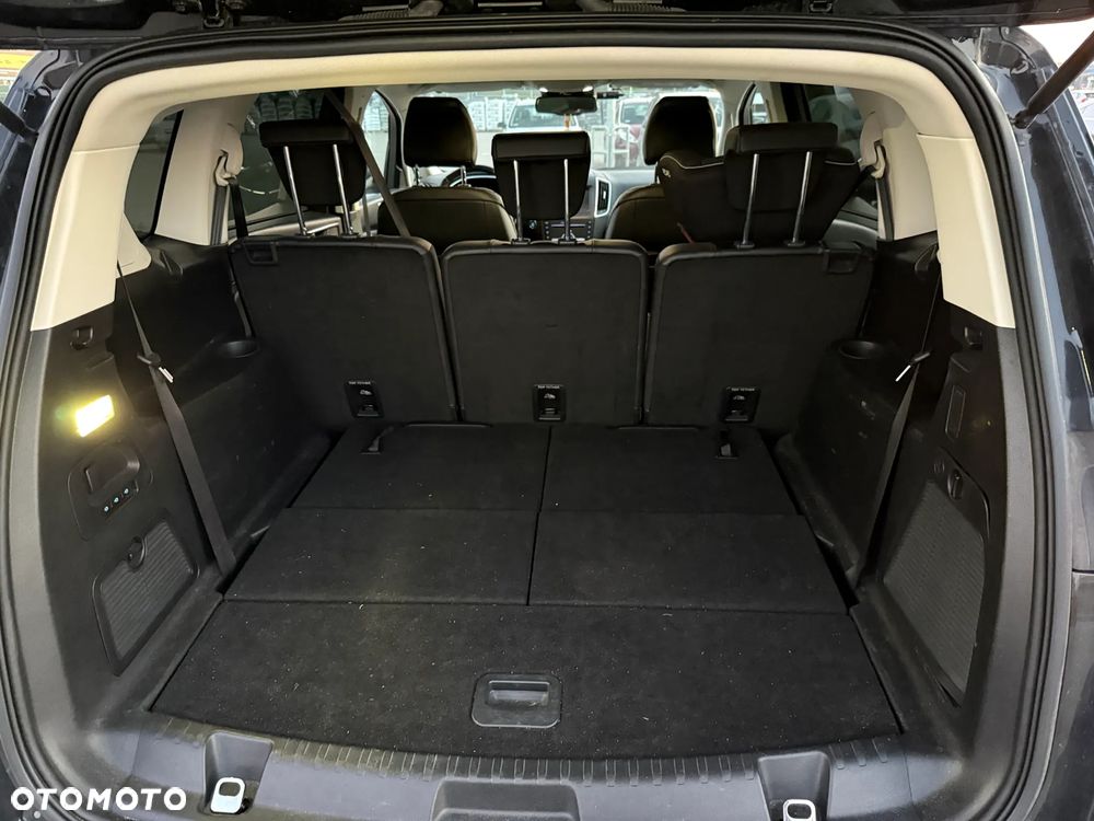 Ford S-Max - 10