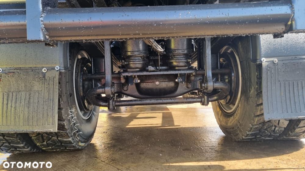 Mercedes-Benz Arocs 1824 - 7