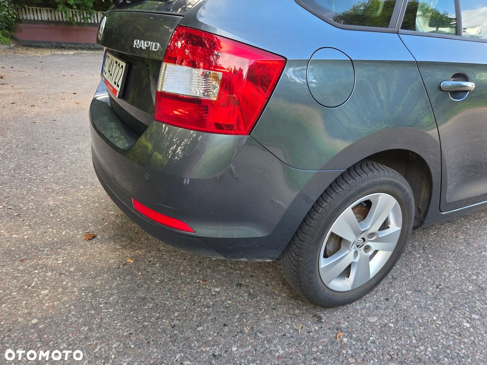 Skoda RAPID 1.2 TSI Ambition - 32