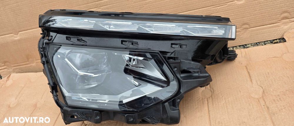 Far dreapta Full LED Skoda Kamiq Facelift 2023 / 2024 2025