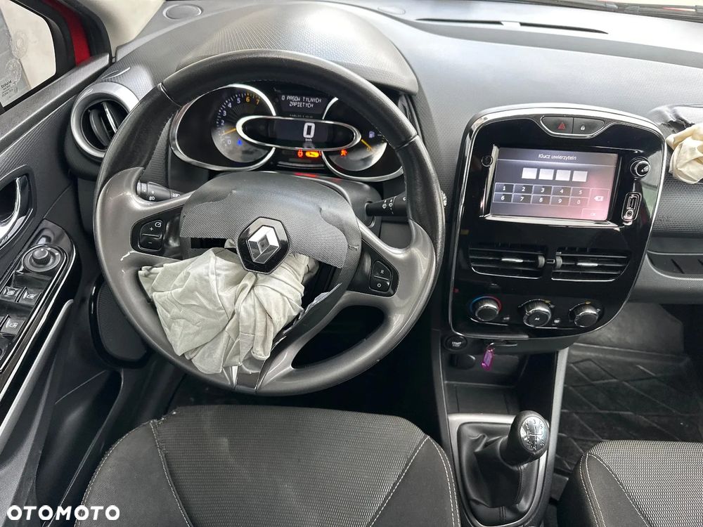 Renault Clio 0.9 TCe Techno Feel - 15