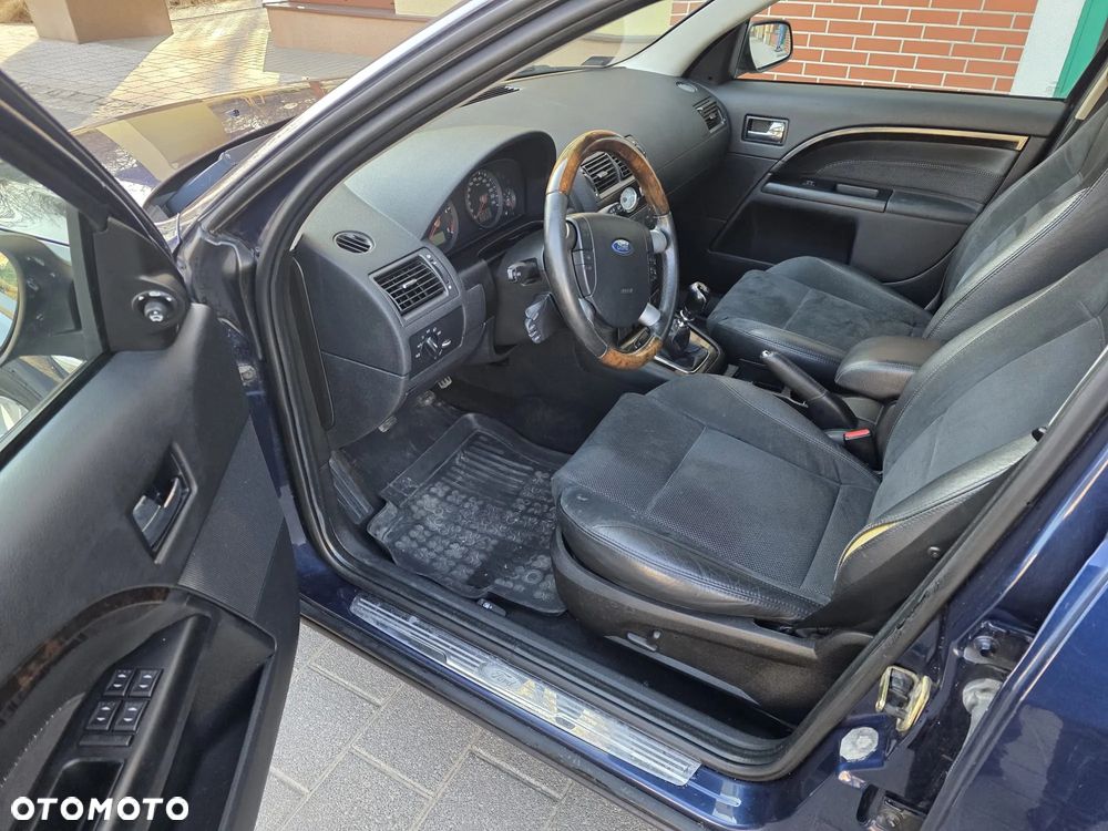 Ford Mondeo 2.2 TDCi Gold X - 12