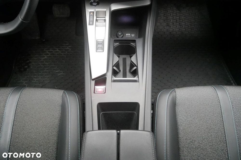 Peugeot 308 - 11