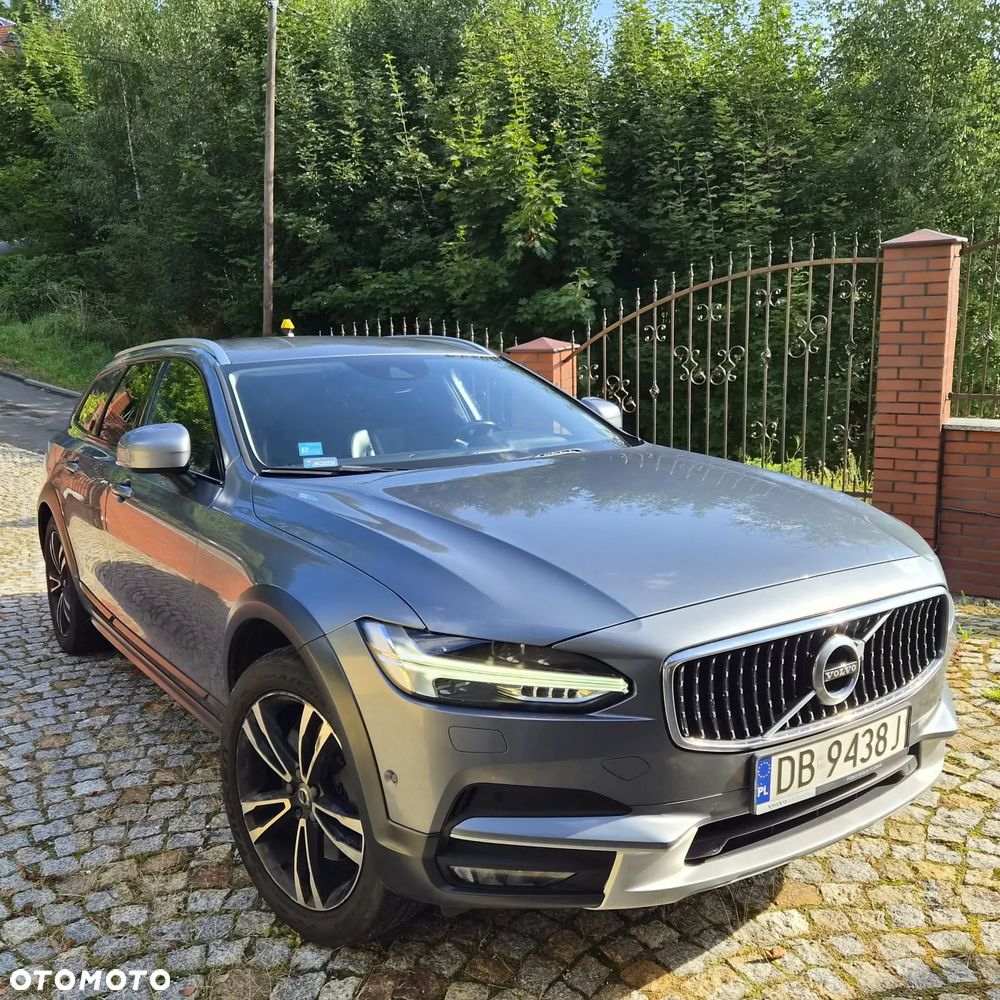 Volvo V90 Cross Country D5 AWD - 1
