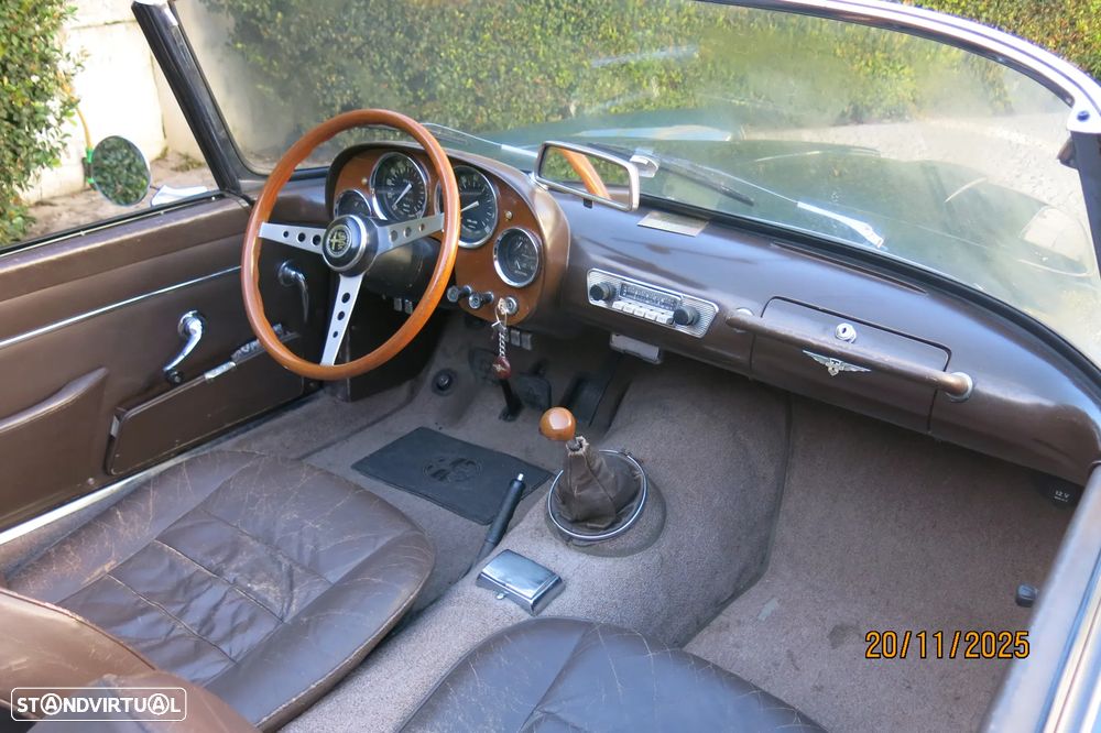 Alfa Romeo 2000 - 15