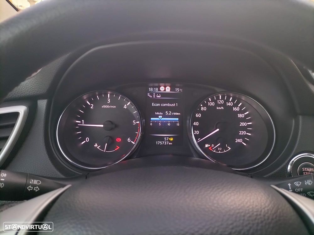Nissan Qashqai 1.5 dCi TEKNA+ - 8