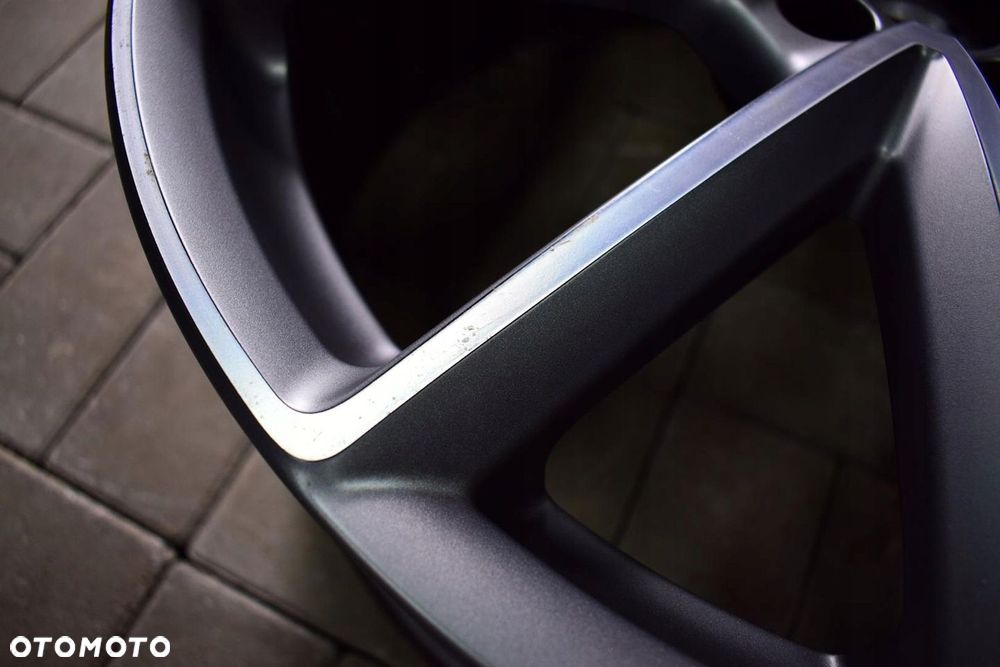 AUDI 20 ,,S-Line TT RS 8S0 Oryginał - 4