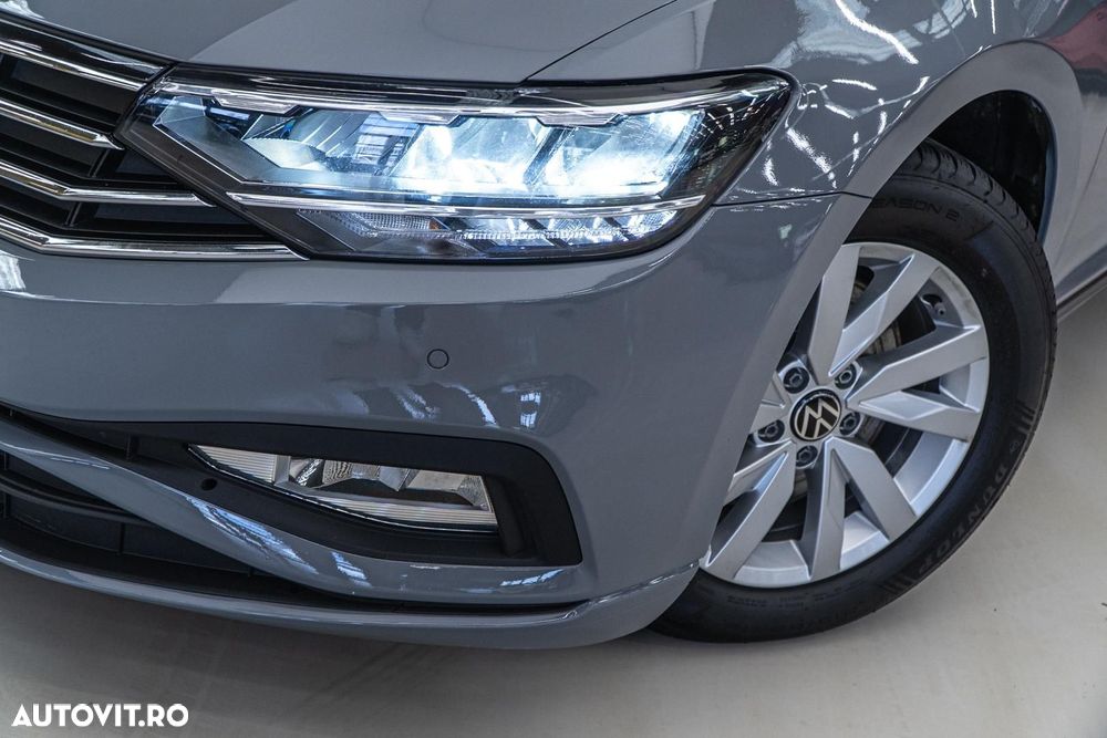 Volkswagen Passat 2.0 TDI DSG Comfortline - 33