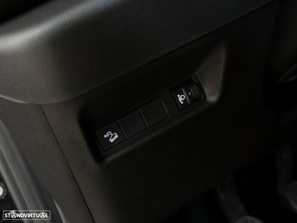 Jeep Avenger 1.2 GSE T3 Altitude - 21