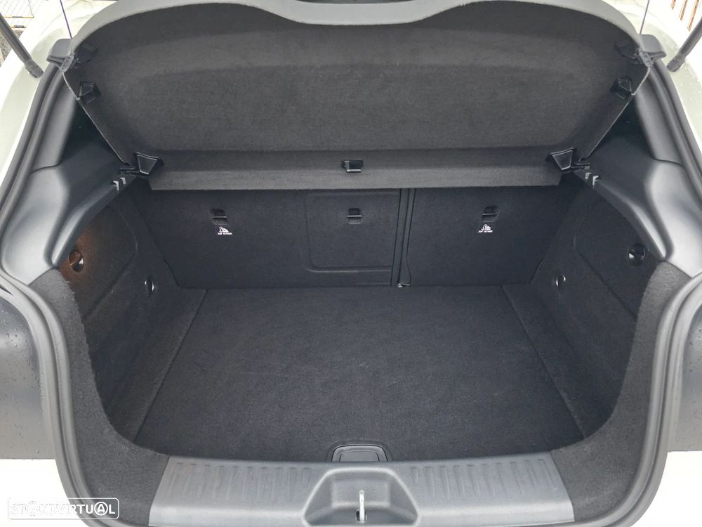 Mercedes-Benz A 180 d Urban - 8