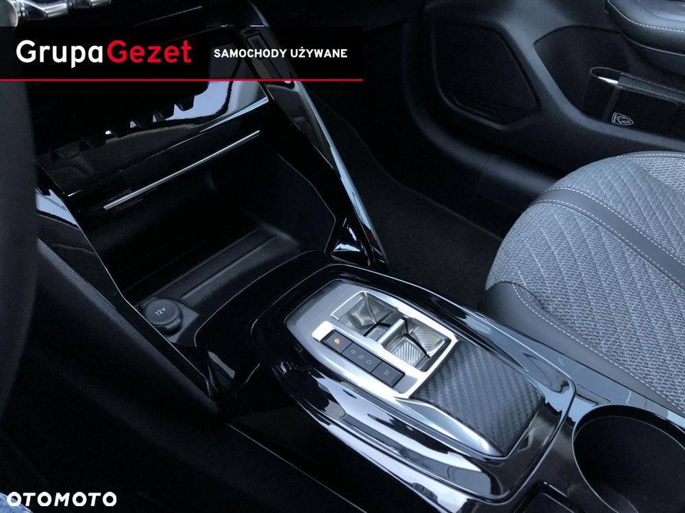 Peugeot 208 - 20