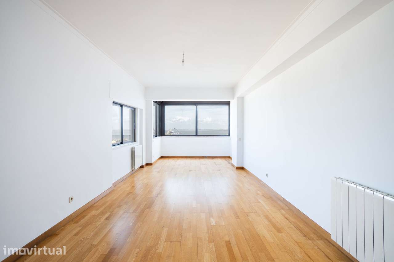 Apartamento T2 Excepcional: Conforto, Elegância e Localização Premium - Grande imagem: 5/32