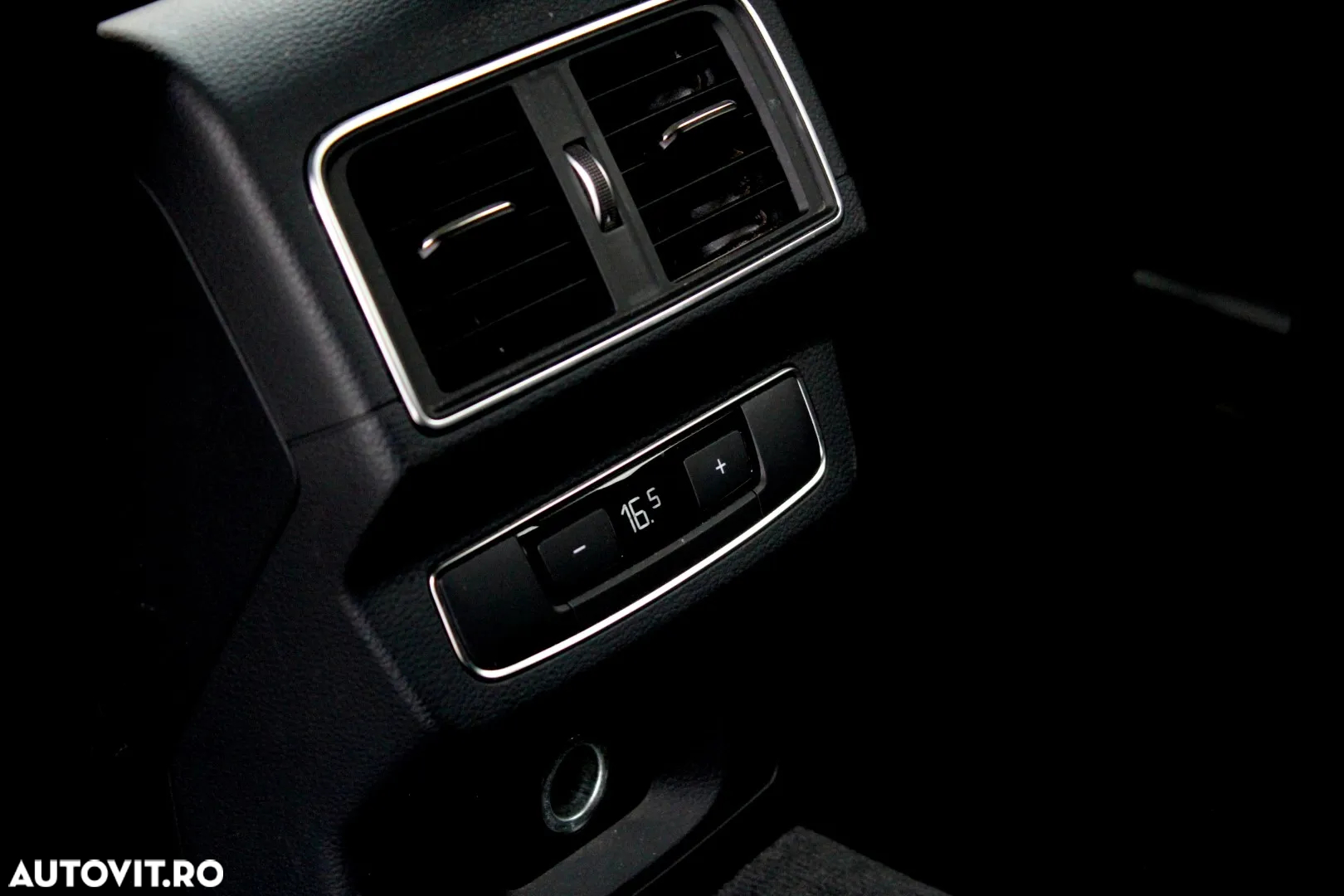 Audi Q5 2.0 40 TDI quattro S tronic Sport - 24