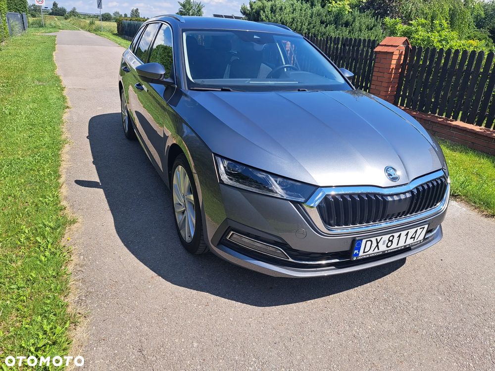 Skoda Octavia 2.0 TDI Style DSG - 1