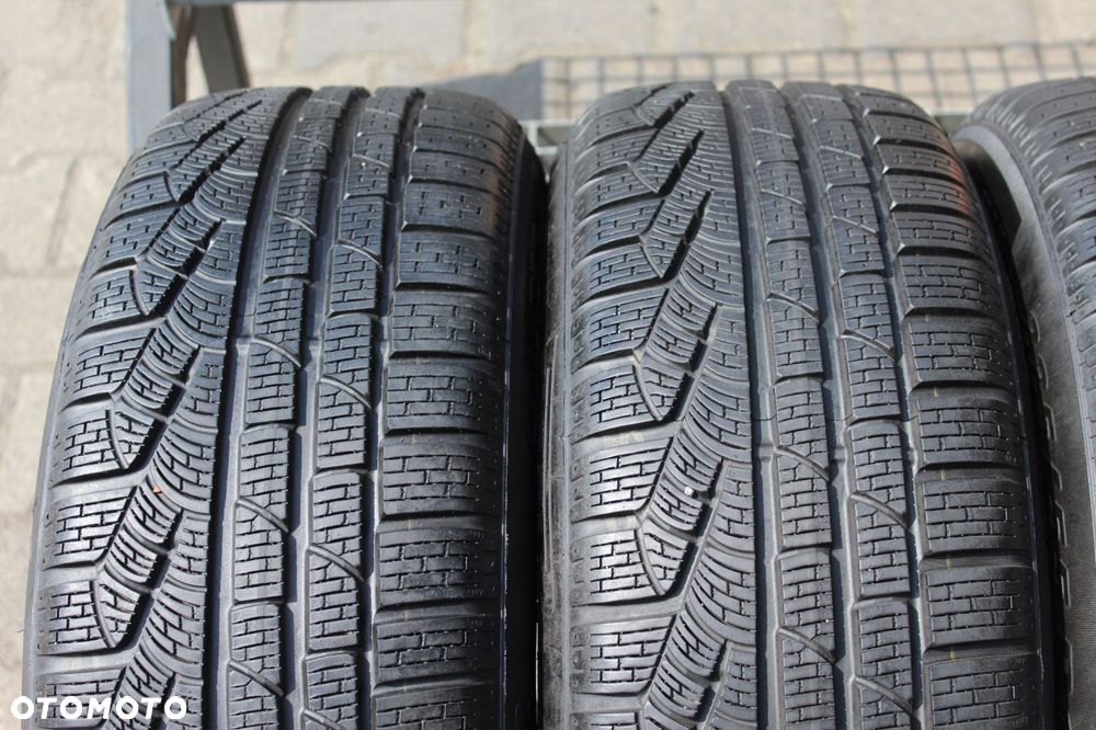 4x 225/55r17 pirelli winter 210 sottozero serie ii * rsc 97h 8mm - 2