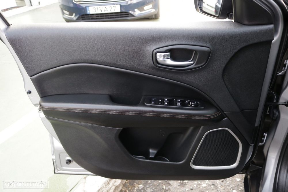Jeep Compass 1.6 MultiJet Limited - 33