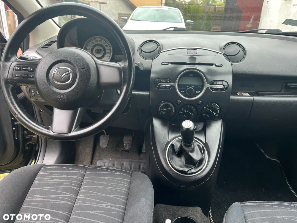 Mazda 2 1.3 Exclusive - 15