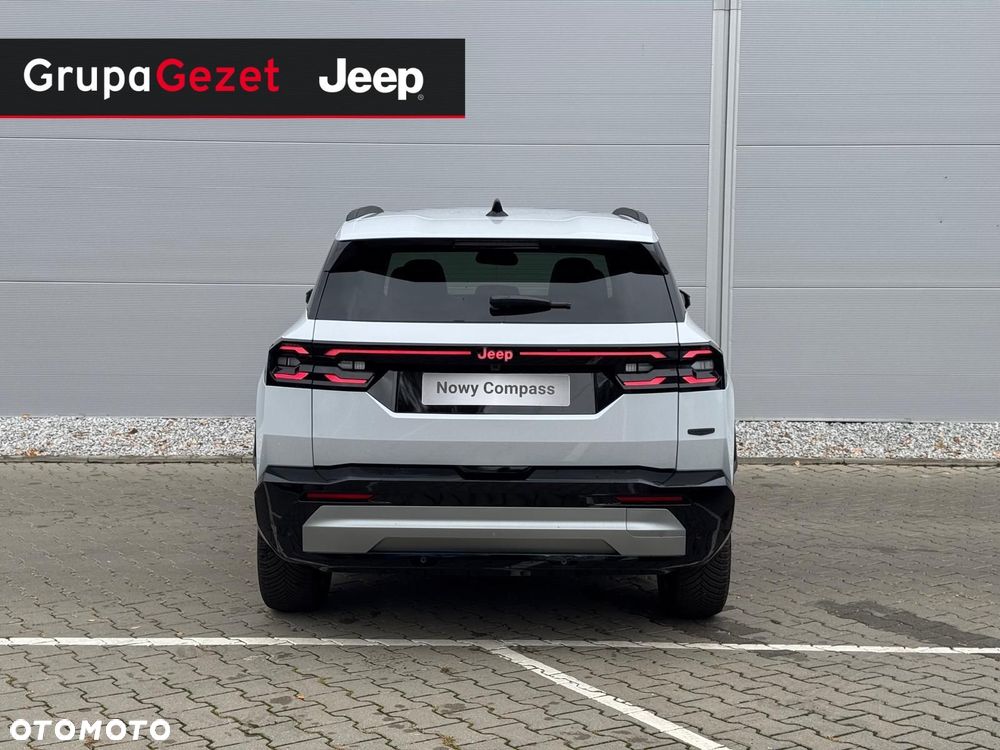 Jeep Compass - 4