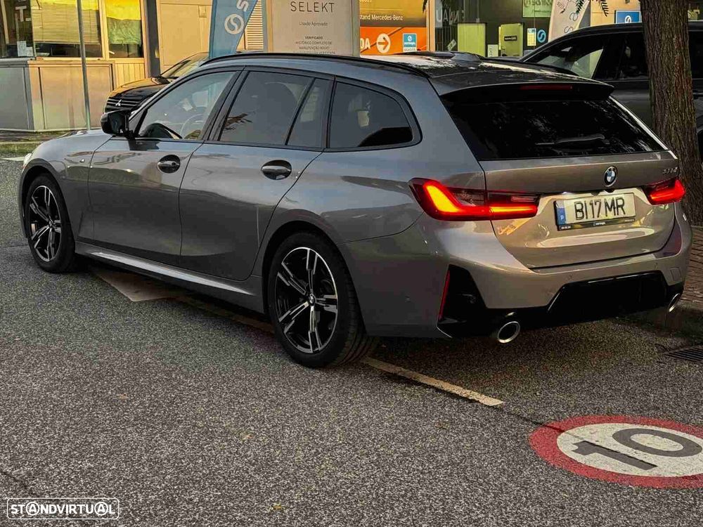BMW 320 d Touring Pack Desportivo M Auto - 4