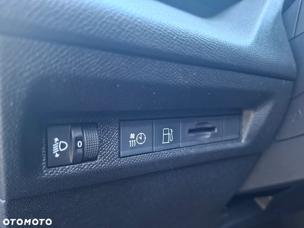 Peugeot 308 180 e-EAT8 Active Pack - 21