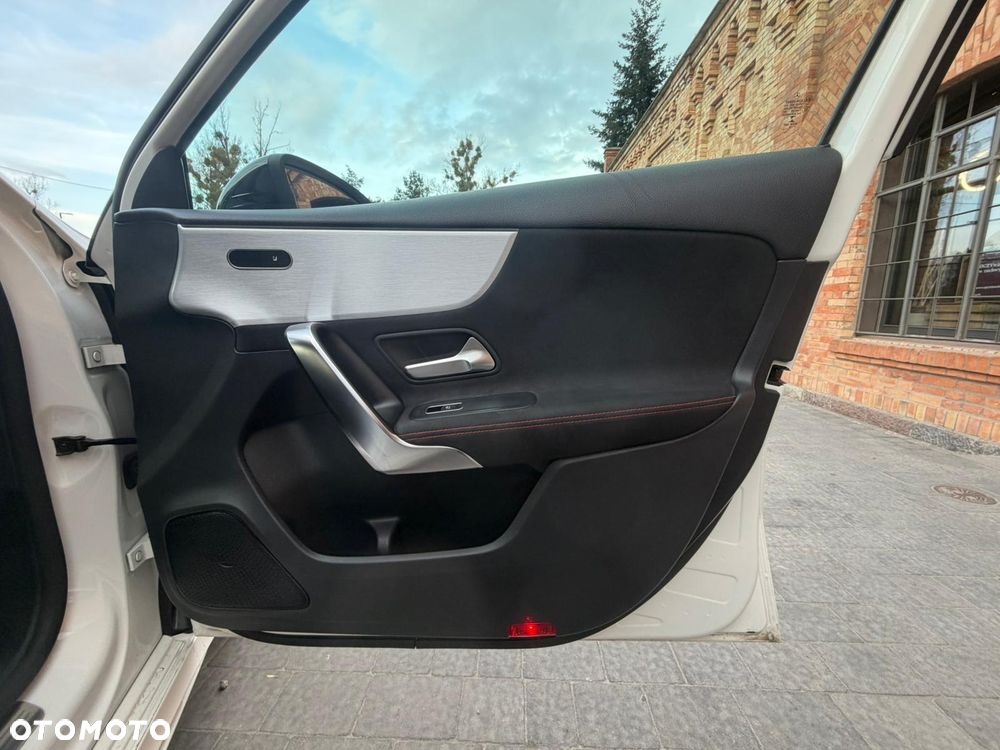 Mercedes-Benz Klasa A 180 AMG Line 7G-DCT - 20