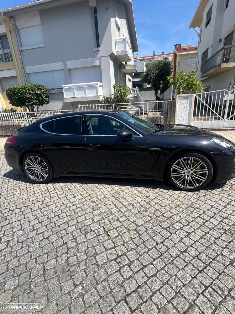 Porsche Panamera 4S - 8