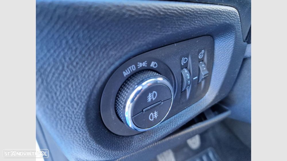 Opel Corsa 1.2 T GS - 11