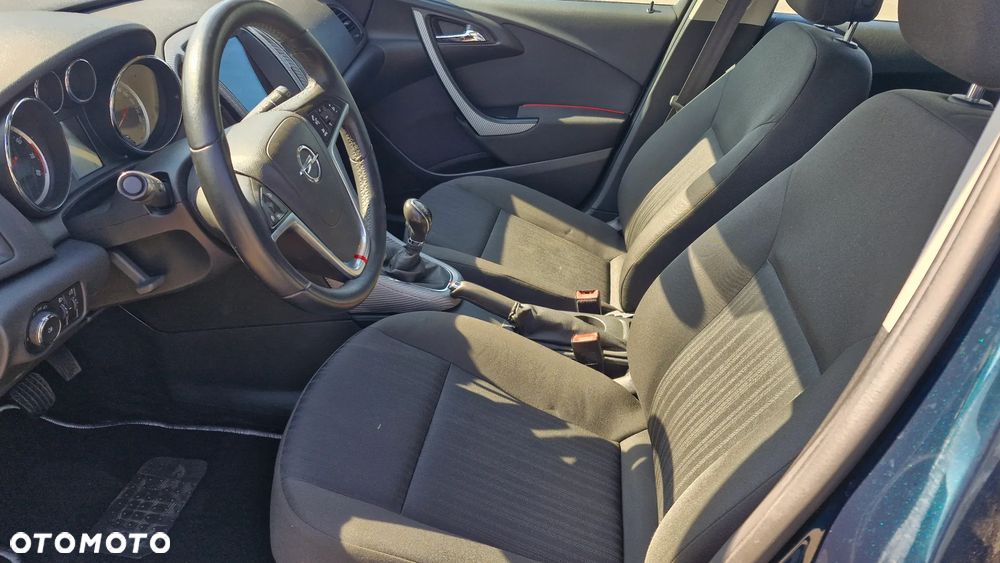 Opel Astra - 11