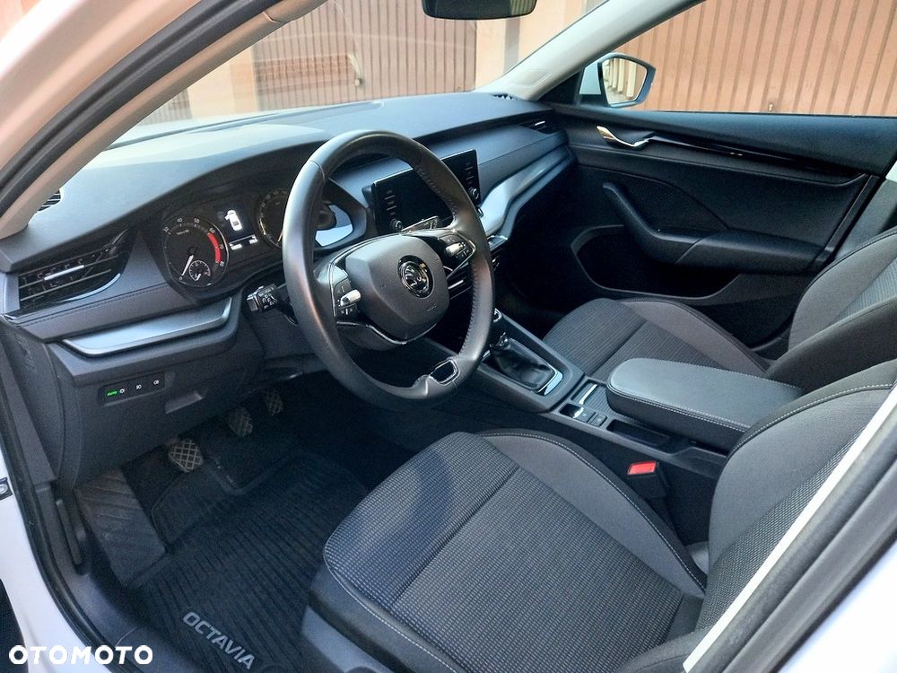 Skoda Octavia 1.5 TSI ACT Ambition - 6