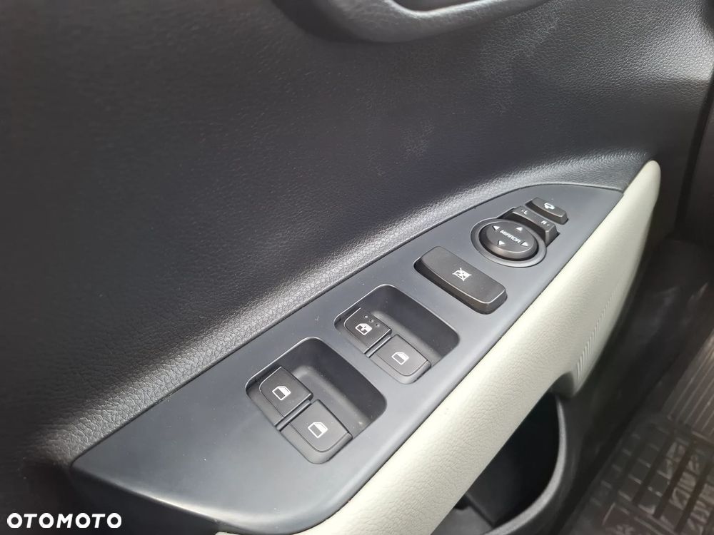 Kia Stonic 1.0 T-GDI L - 12